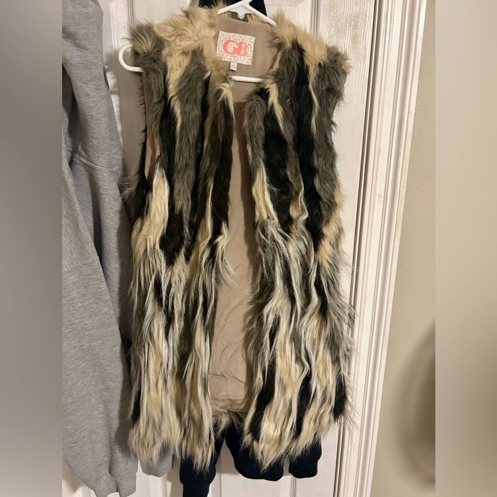 SIZE LARGE